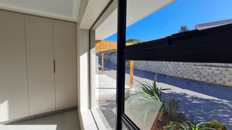 3 Bedroom Property for Sale in Dana Bay Western Cape